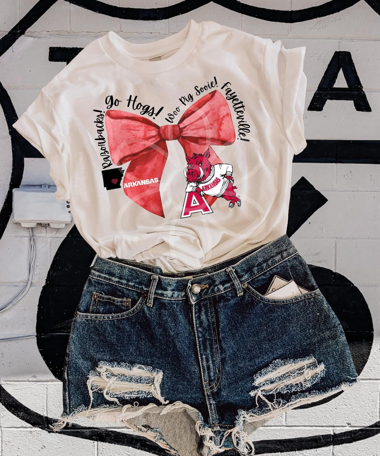 ‘Arkansas’ Red Bow Completed Tee