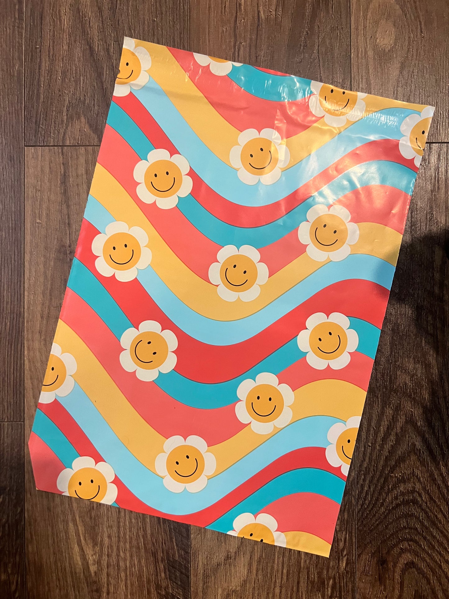 Wavy Daisy Poly Mailer